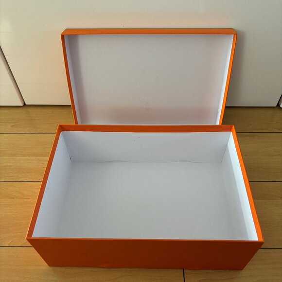 Hermes empty shoe box with ribbon - Picture 10 of 10